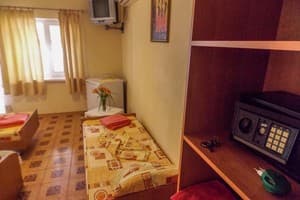 Міні-готель АкунаМатата. Стандарт 4-місний  2