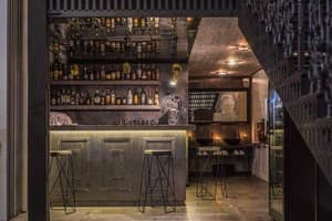 Александровский 19