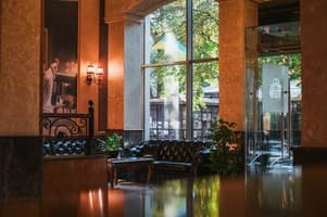 Александровский 10