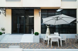 Александровский 40