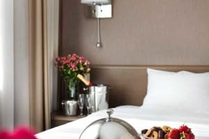 Александровский 12