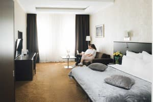 Александровский 17