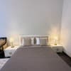 Alex Hotel 43-44/51