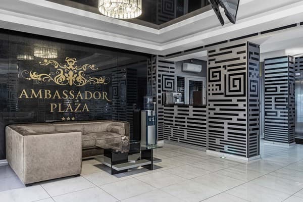 Ambassador Plaza Hotel 3