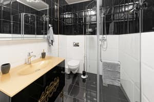 Arcadia Gold Apartments 5