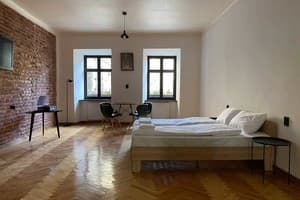 Arsenalna Apartments 1