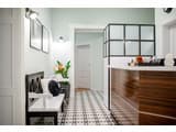 Art Deco Central Rooms 17