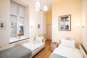 Art Deco Central Rooms 5