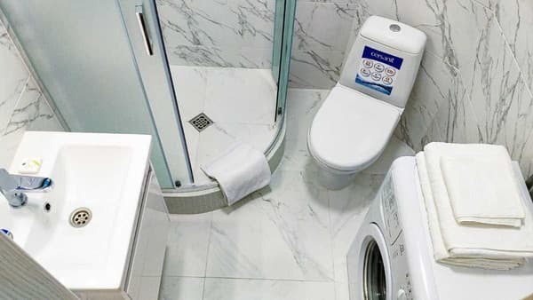 Белая студия рядом с Южным вокзалом 12