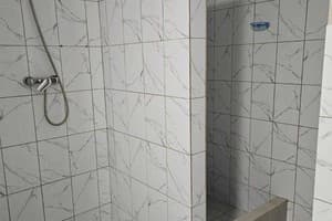 Біля Замку 10