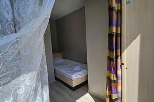 Біля Замку 25