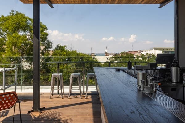 Brik Hotel 8