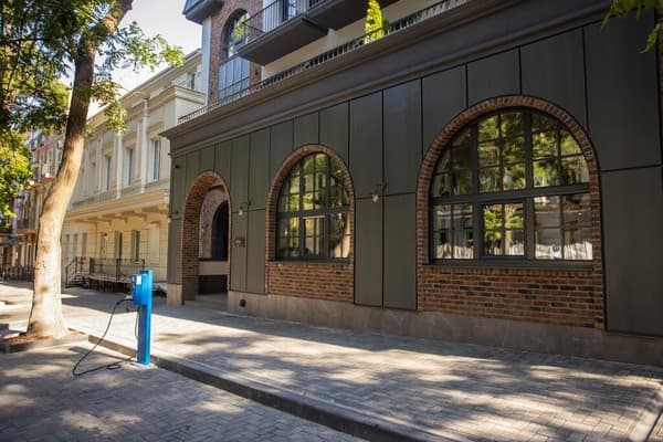 Brik Hotel 21