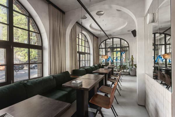 Brik Hotel 28