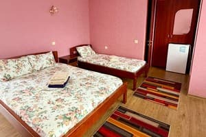 Готель Буревісник 411А. Тримісний 7