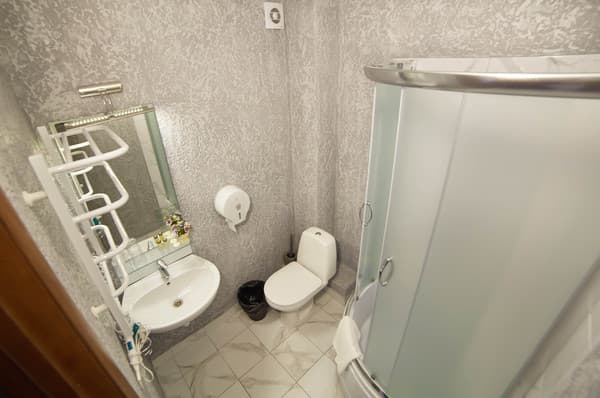 Coin Hotel  5