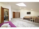 Coin Hotel  14