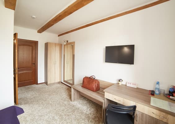 Coin Hotel  18