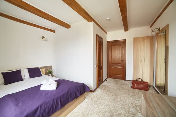 Coin Hotel  19