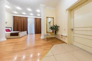 Corona Hotel&Apartments  5