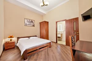 Cossacks Hostel 16