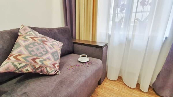 DeMarApart Violet 4