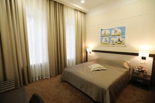 Donald hotel 4