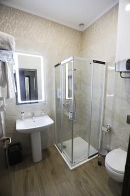 Donald hotel 7