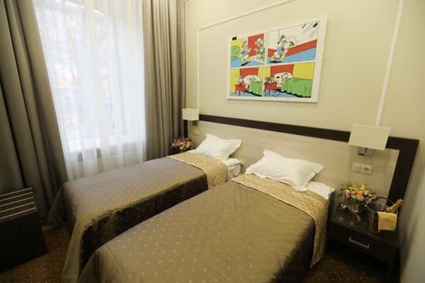 Donald hotel 8