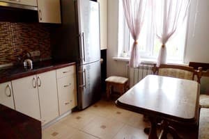 Квартира Двокімнатна в Затоці. Апартаменти 4-місний на Райдужному (другий поверх) 9