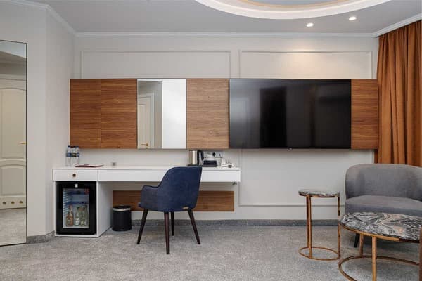 Евроотель 5