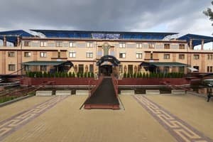 Готель Фараон