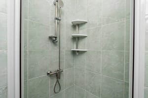 Готель Green hotel-club. Люкс тримісний  8