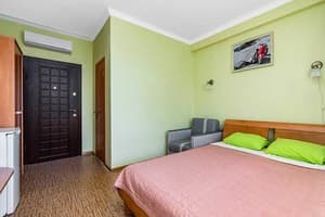 Готель Green hotel-club. Стандарт двомісний  4
