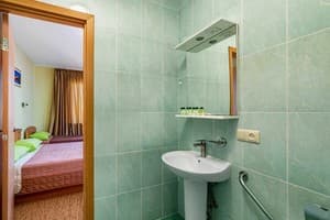 Готель Green hotel-club. Стандарт тримісний  4