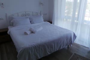 Мини-отель Guest House Mykonos. Двухместный делюкс с душем 3