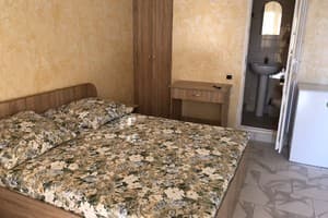 Гостинний двір Карамель. Стандарт трьохмісний  3