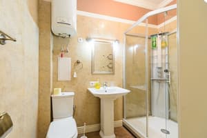 Kiev Centre ул. Малая Житомирская, 3/4 6