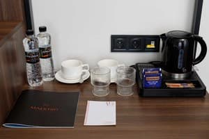 LEV Lifestyle Hotel - Maestro 21