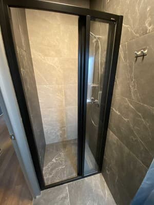 LIFT ROOMS 13