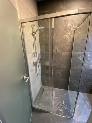 LIFT ROOMS 15