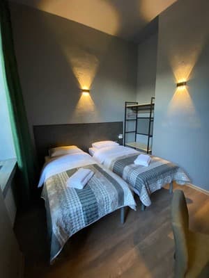 LIFT ROOMS 7