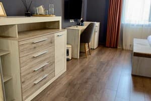 Львовский 4