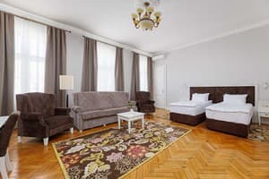 Отель Modern Art-hotel. Улучшенный двухместный с 1 или 2 кроватями (завтрак включен) 6