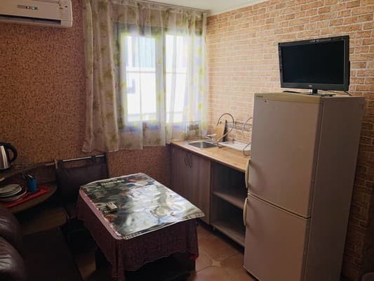 На вулиці Приморській, 87 5