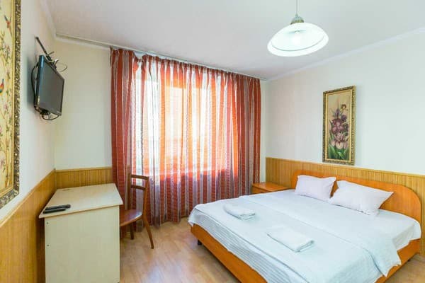 Квартира Oberig в центре ул. Ивана Гонты 4