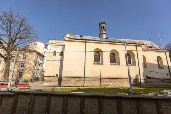 Oberig в центре ул. Ивана Гонты 4 10
