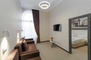 Апарт-отель Opera Passage Hotel & Apartment. Семейный 6-местный 403 3