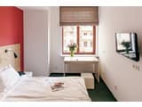 Orange Hotel 10