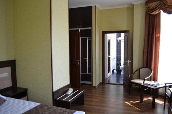Paloma House 6